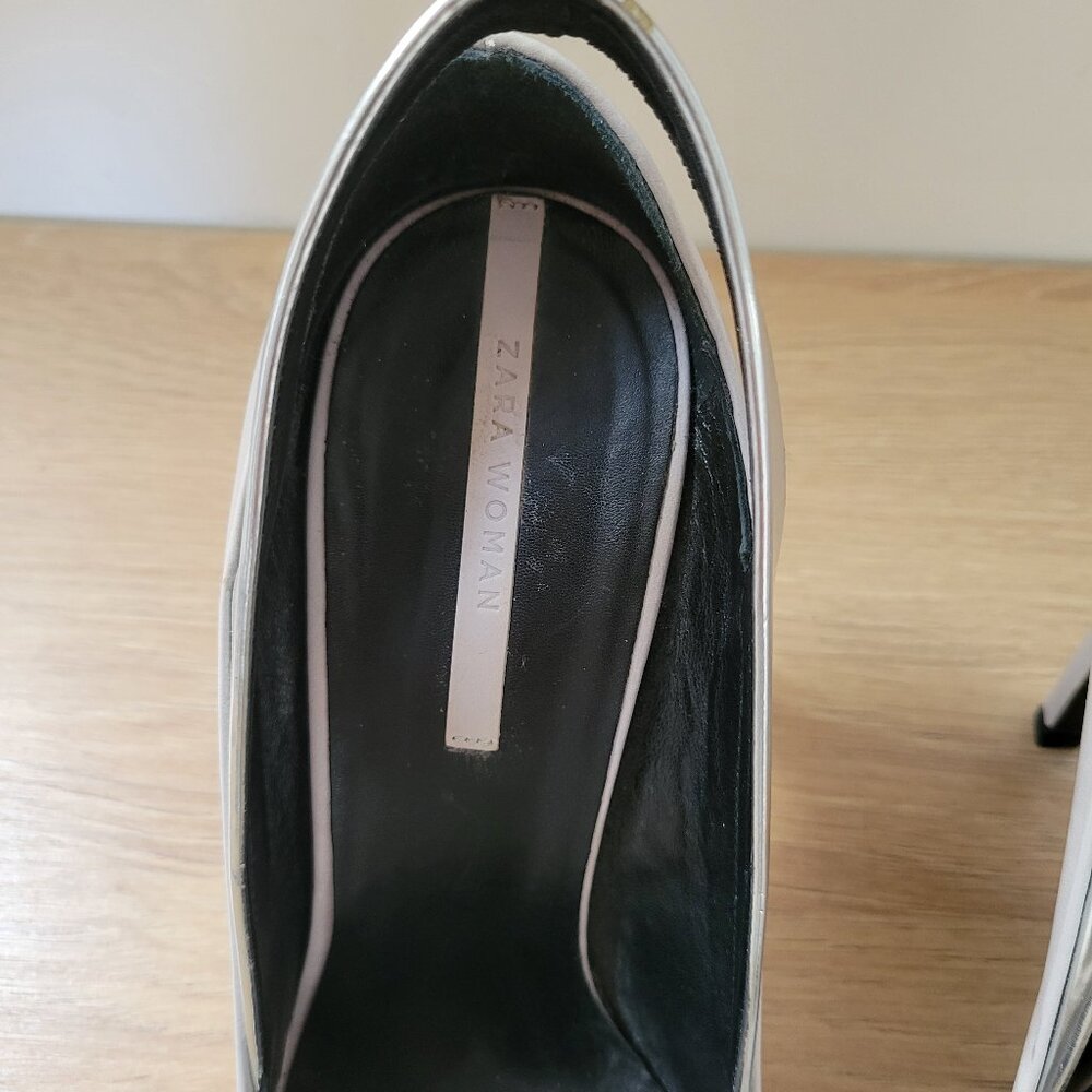 ZARA Metallic Pointed Toe Heels – Size 42 (US 11) – Silver & Grey Statement Pump - Picture 8 of 9